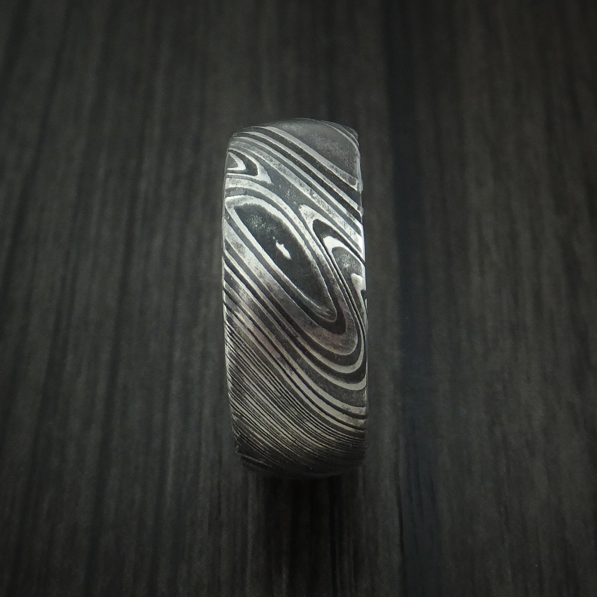 Woodgrain Kuro Damascus Steel Men's Band with Antler Sleeve Custom Made - Image 3