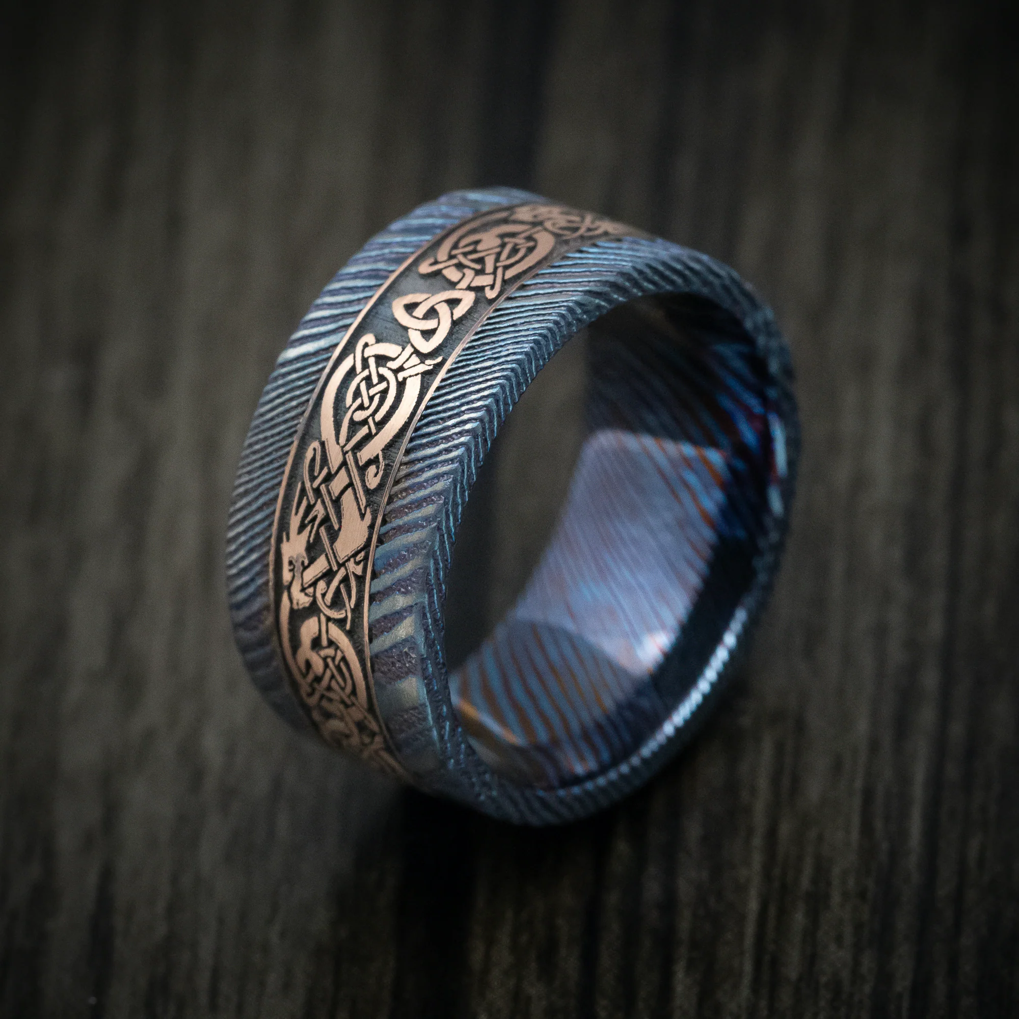 Kuro-Ti Heat-Treated Titanium Damascus and Gold Celtic Dragon Custom Men's Ring - Image 4